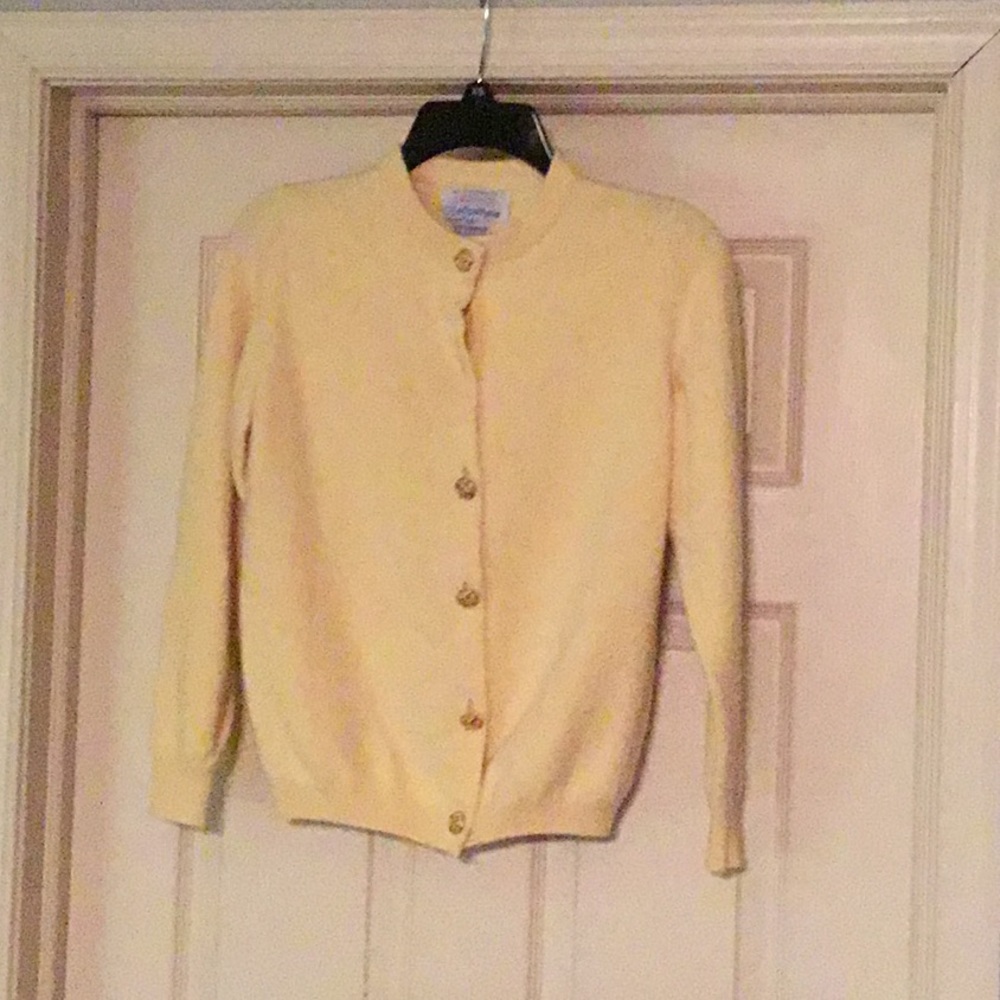 Yellow cashmere sweater
